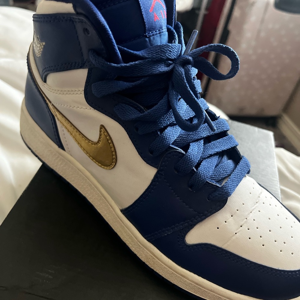 Gold Medal 1s